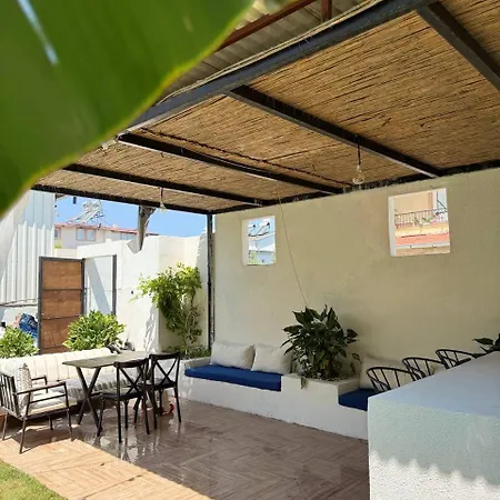 Aden Suits Teras 公寓 费特希耶